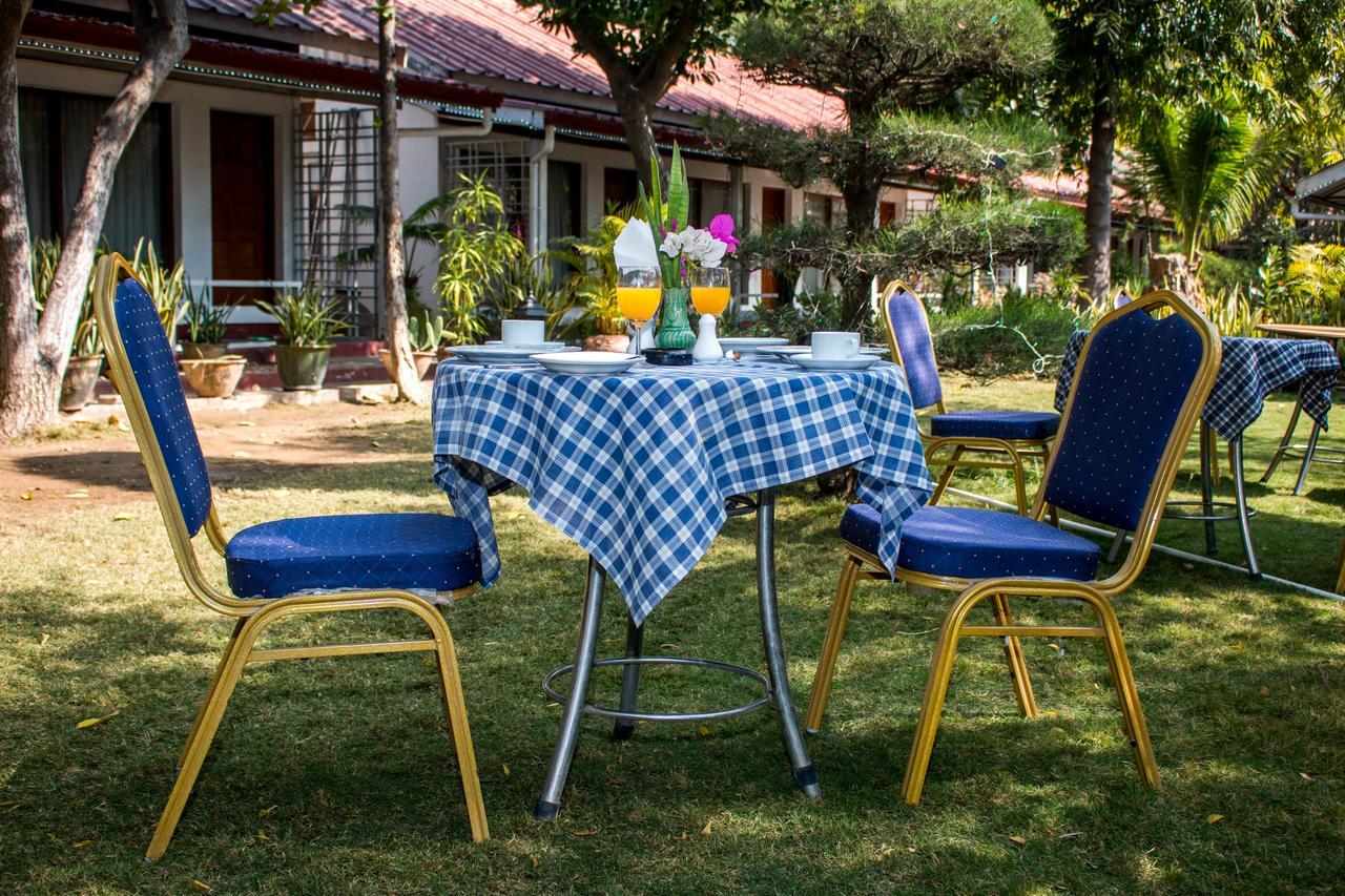 Lawkanat Hotel Bagan Ngoại thất bức ảnh